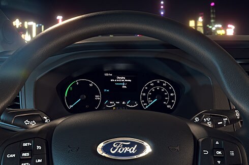 Control Crucero con Limitador de Velocidad equipado en la Van Eléctrica Ford E-Transit 2026